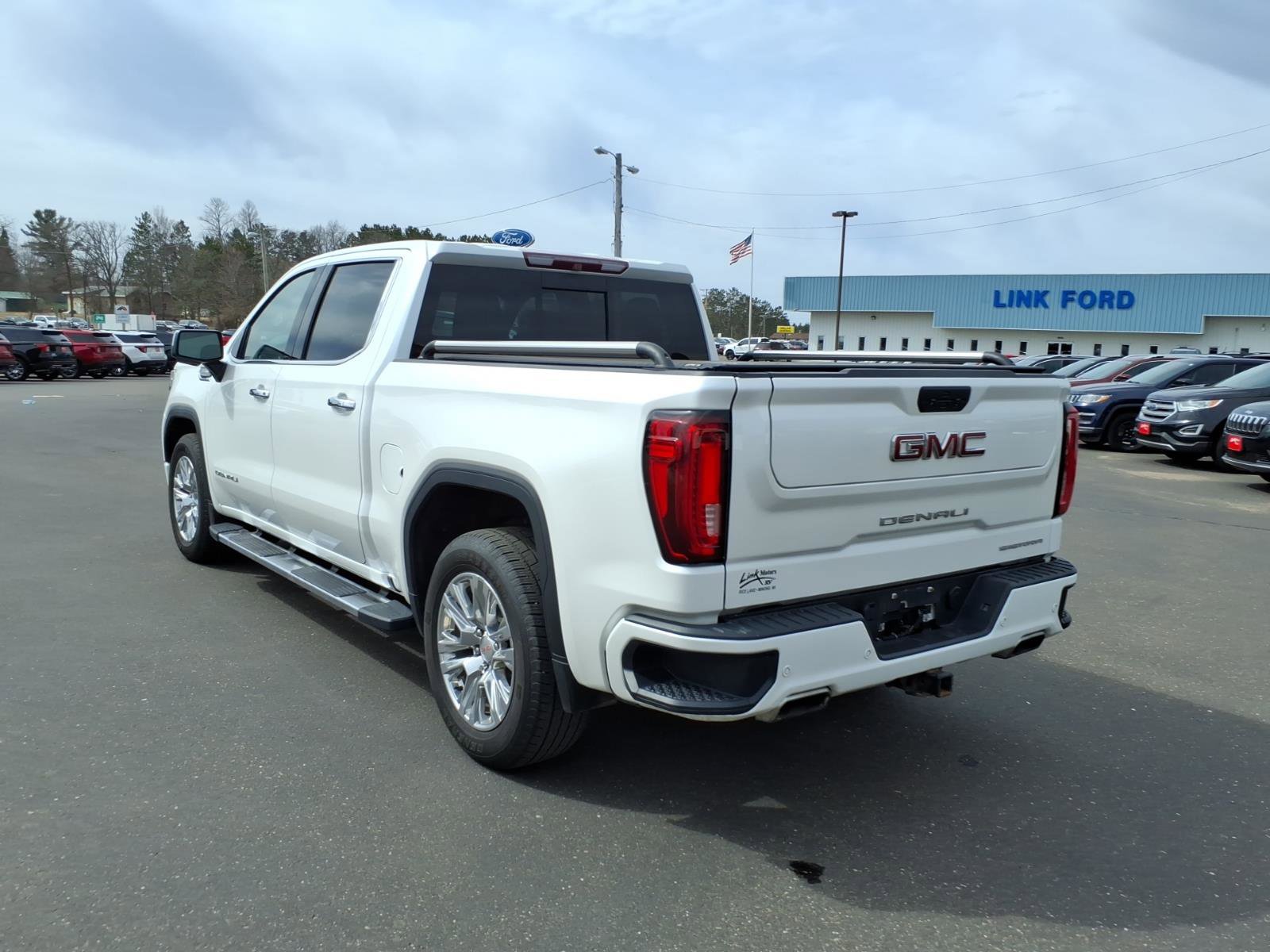 Used 2019 GMC Sierra 1500 Denali w/ Technology Package image 3