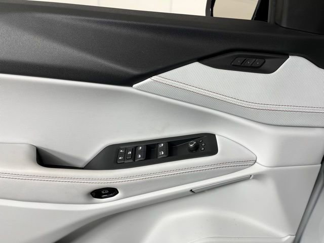 Used 2026 Jeep Cherokee Overland AWD/4WD image 16