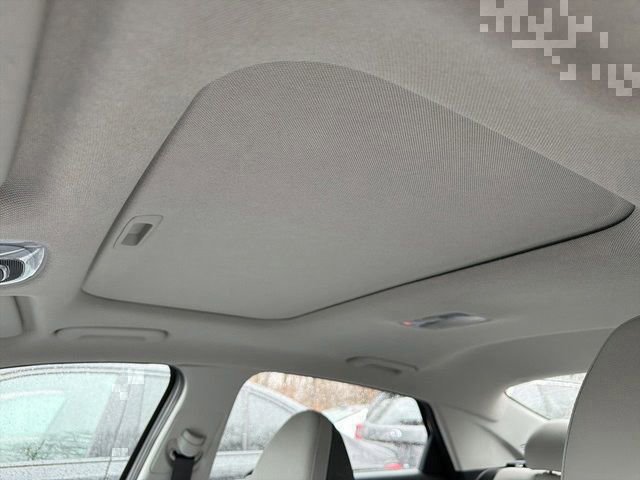 Certified 2023 Hyundai Elantra Limited w/ Cargo Package image 29