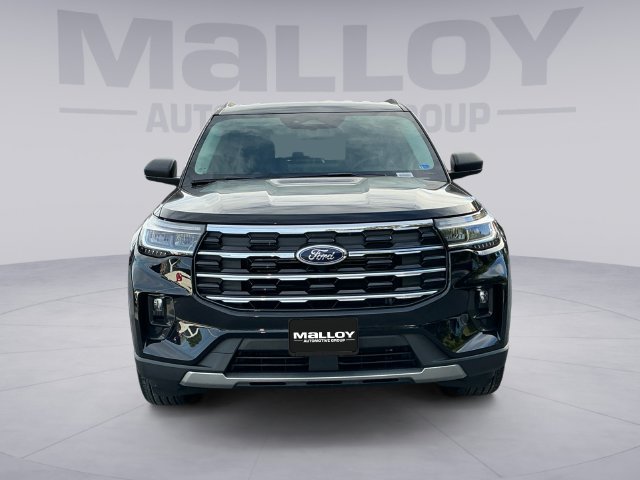 Certified 2025 Ford Explorer Active w/ Active Comfort Package AWD/4WD image 8