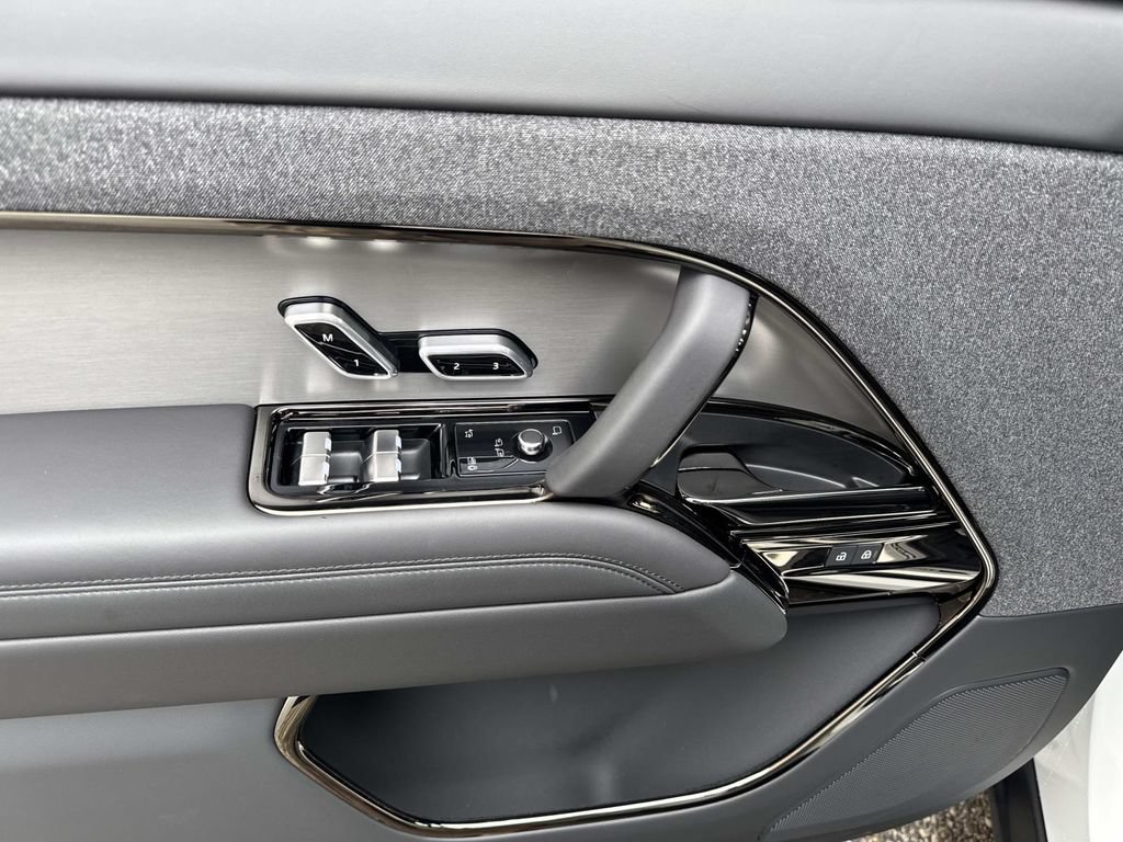 New 2026 Land Rover Range Rover Sport Dynamic SE AWD/4WD image 19