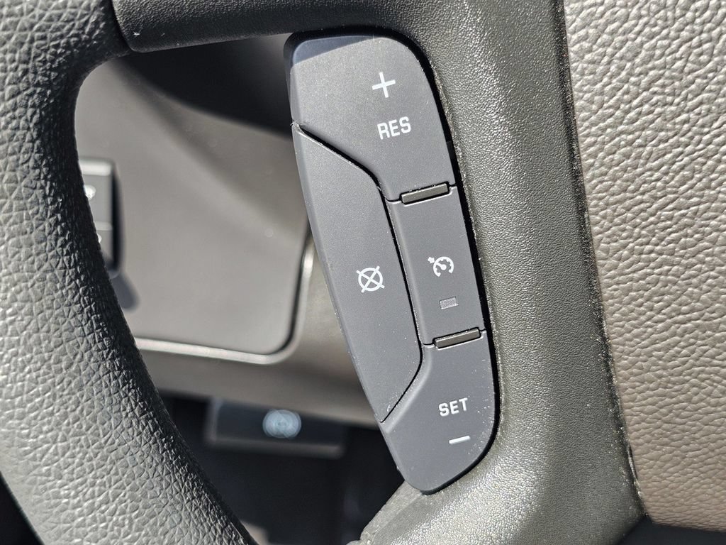 Used 2025 Chevrolet Express 3500 w/ Power Convenience Package RWD image 27