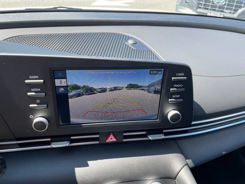 New 2026 Hyundai Elantra SE FWD image 13