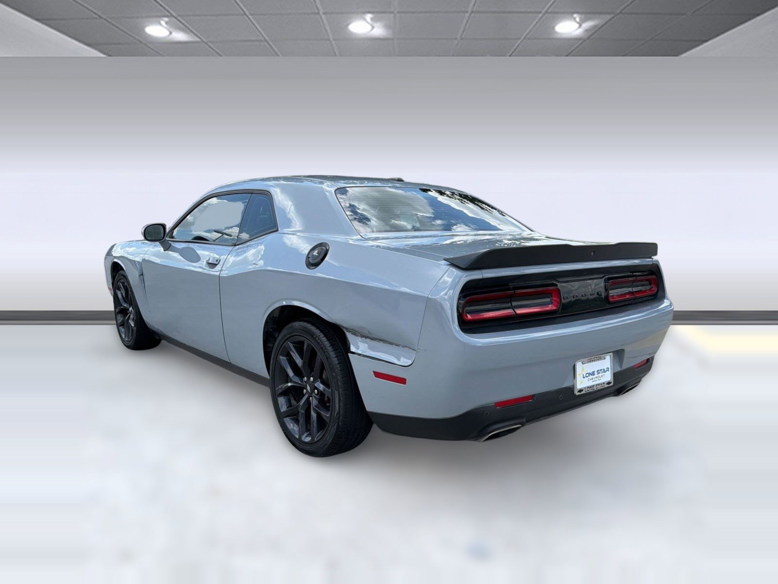 Used 2020 Dodge Challenger SXT w/ Driver Convenience Group RWD image 3