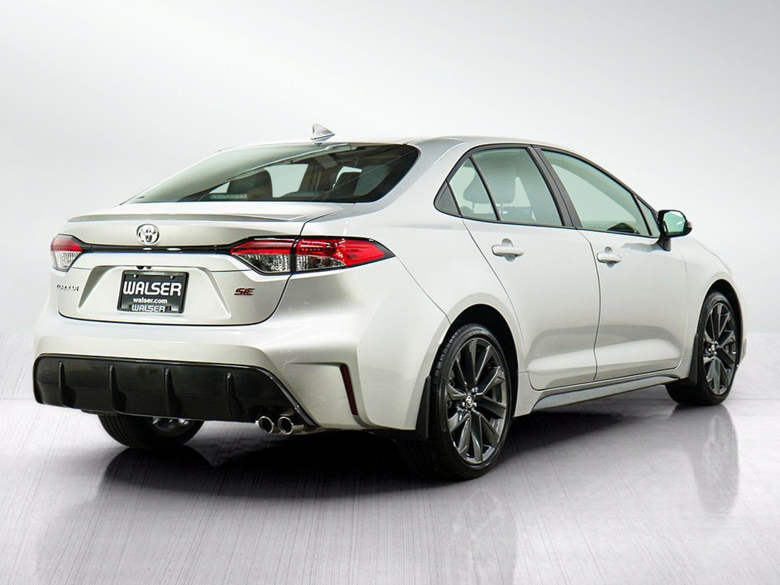 Used 2025 Toyota Corolla SE FWD image 5
