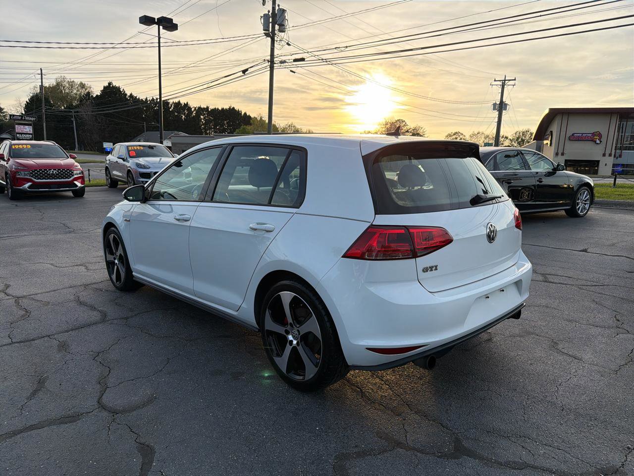 Used 2016 Volkswagen GTI S image 3