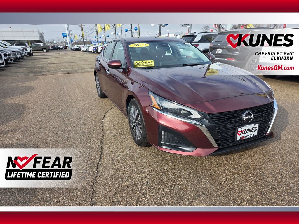 Used 2023 Nissan Altima 2.5 SV image 1