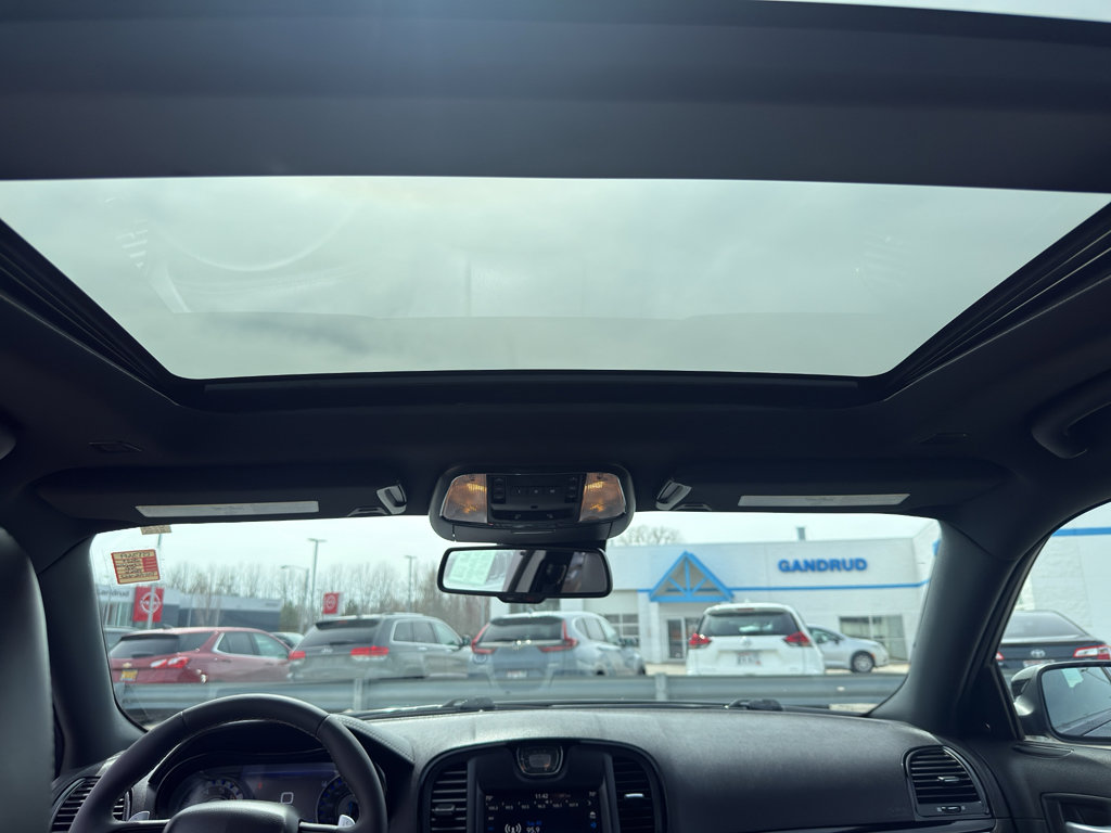 Used 2023 Chrysler 300 S w/ Comfort Group image 29