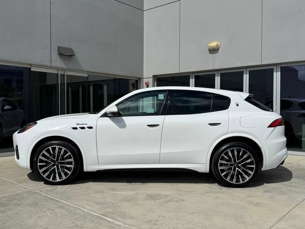 Used 2025 Maserati Grecale Modena AWD/4WD image 5