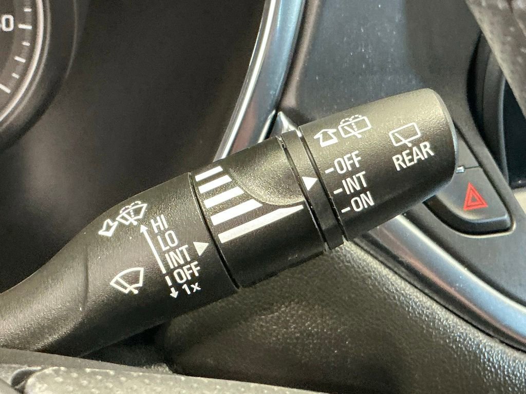 Used 2025 Chevrolet Blazer LT FWD image 39