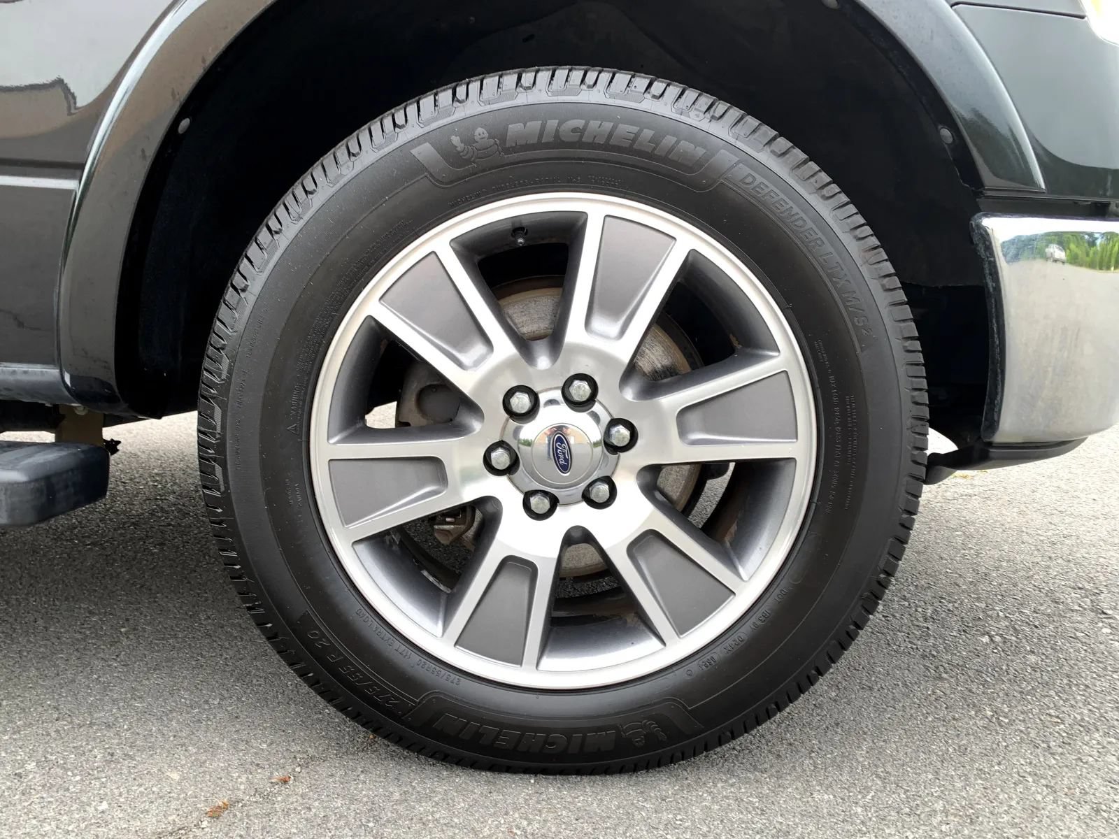 Used 2014 Ford F150 Lariat w/ Equipment Group 501A Mid RWD image 9