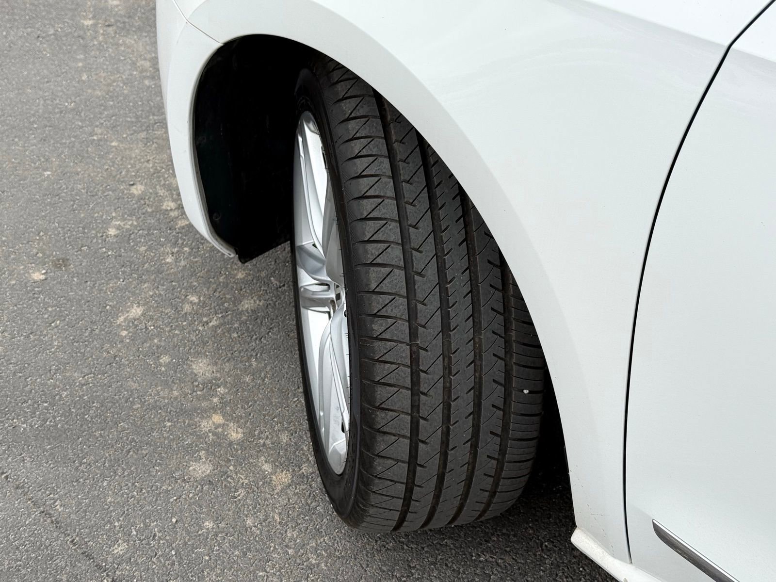 Used 2014 Volkswagen Passat 1.8T SEL Premium image 14