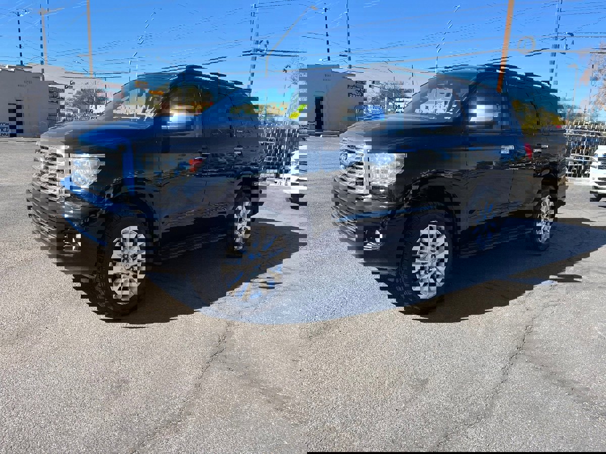 Used 2012 Toyota Sequoia Platinum image 10