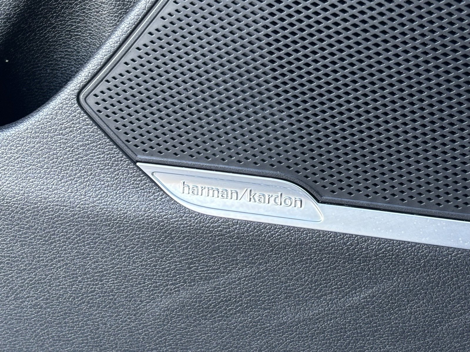 Used 2023 Kia Sportage SX image 26