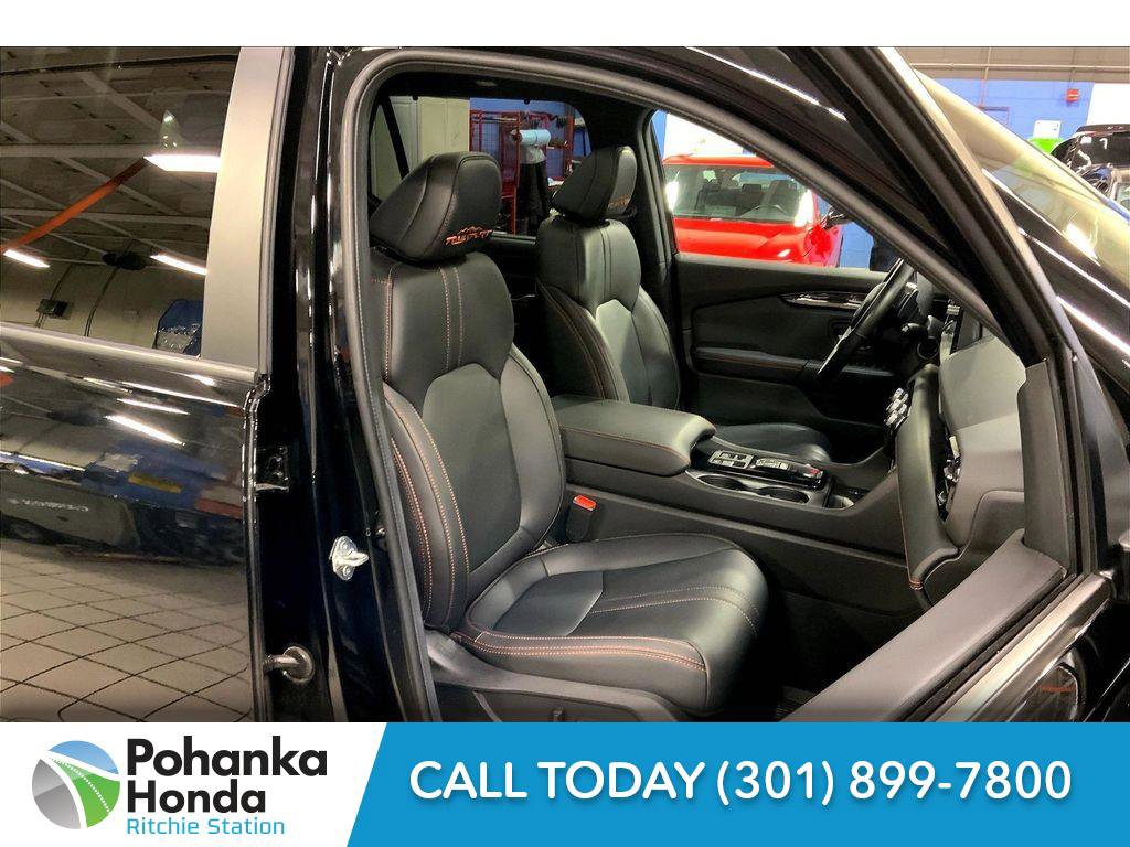 Used 2024 Honda Pilot TrailSport image 6