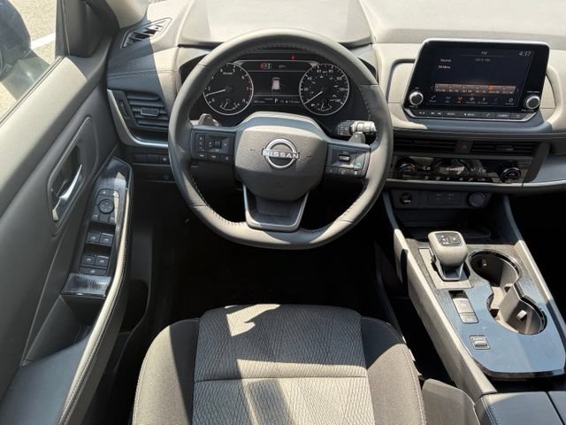 Certified 2026 Nissan Rogue SV FWD image 35