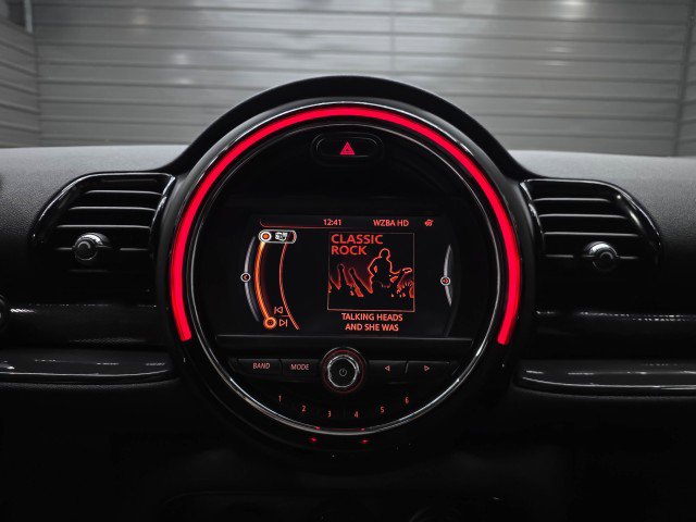 Used 2016 MINI Cooper Clubman FWD image 24
