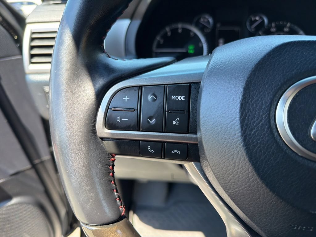 Used 2022 Lexus GX 460 Luxury w/ Sport Design Package AWD/4WD image 17