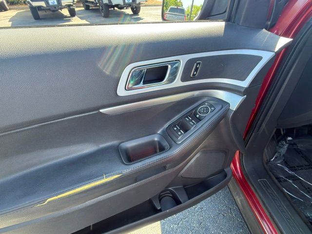 Used 2013 Ford Explorer XLT AWD/4WD image 9