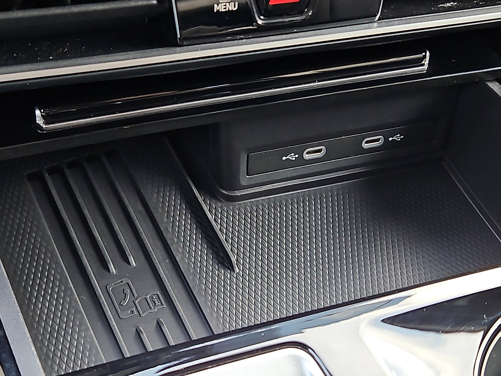 Used 2025 Volkswagen Atlas Cross Sport SE image 22