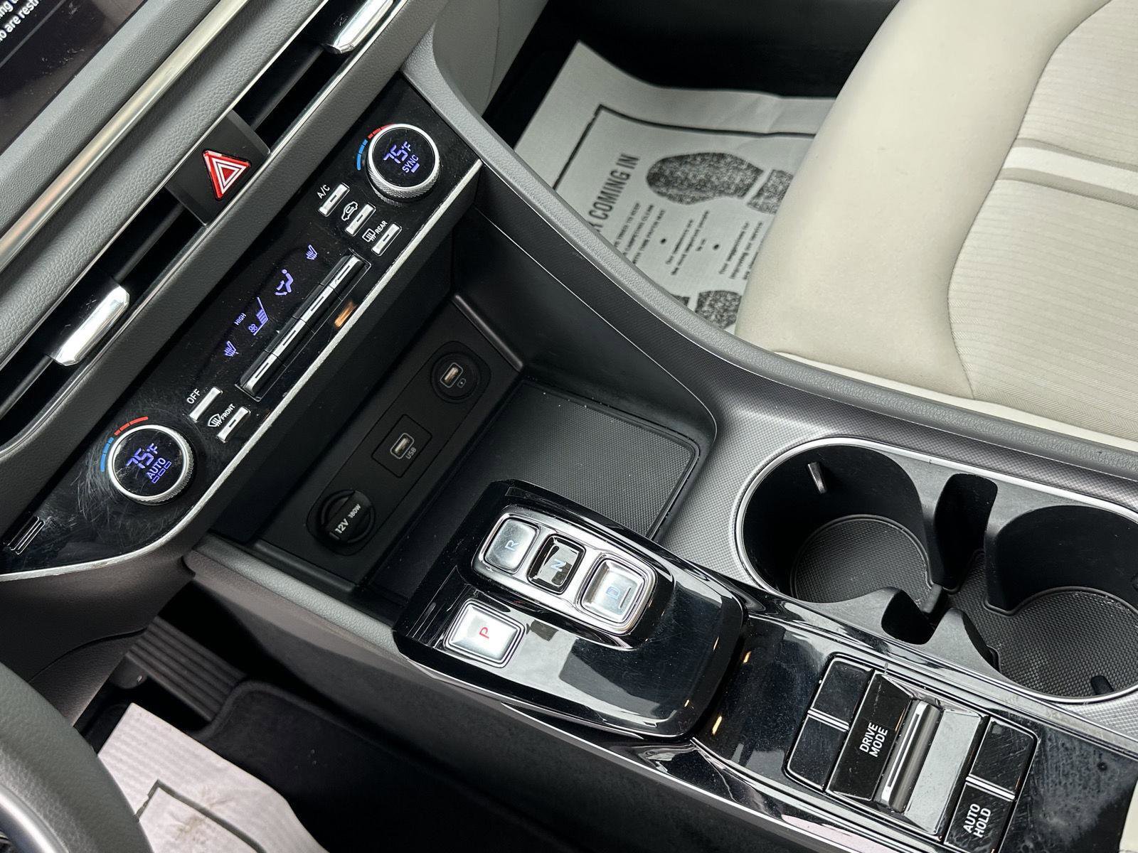 Used 2023 Hyundai Sonata SEL w/ Cargo Package image 16