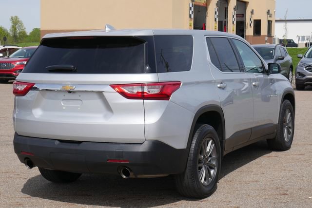 Used 2020 Chevrolet Traverse LS w/ LPO, Floor Liner Package AWD/4WD image 9