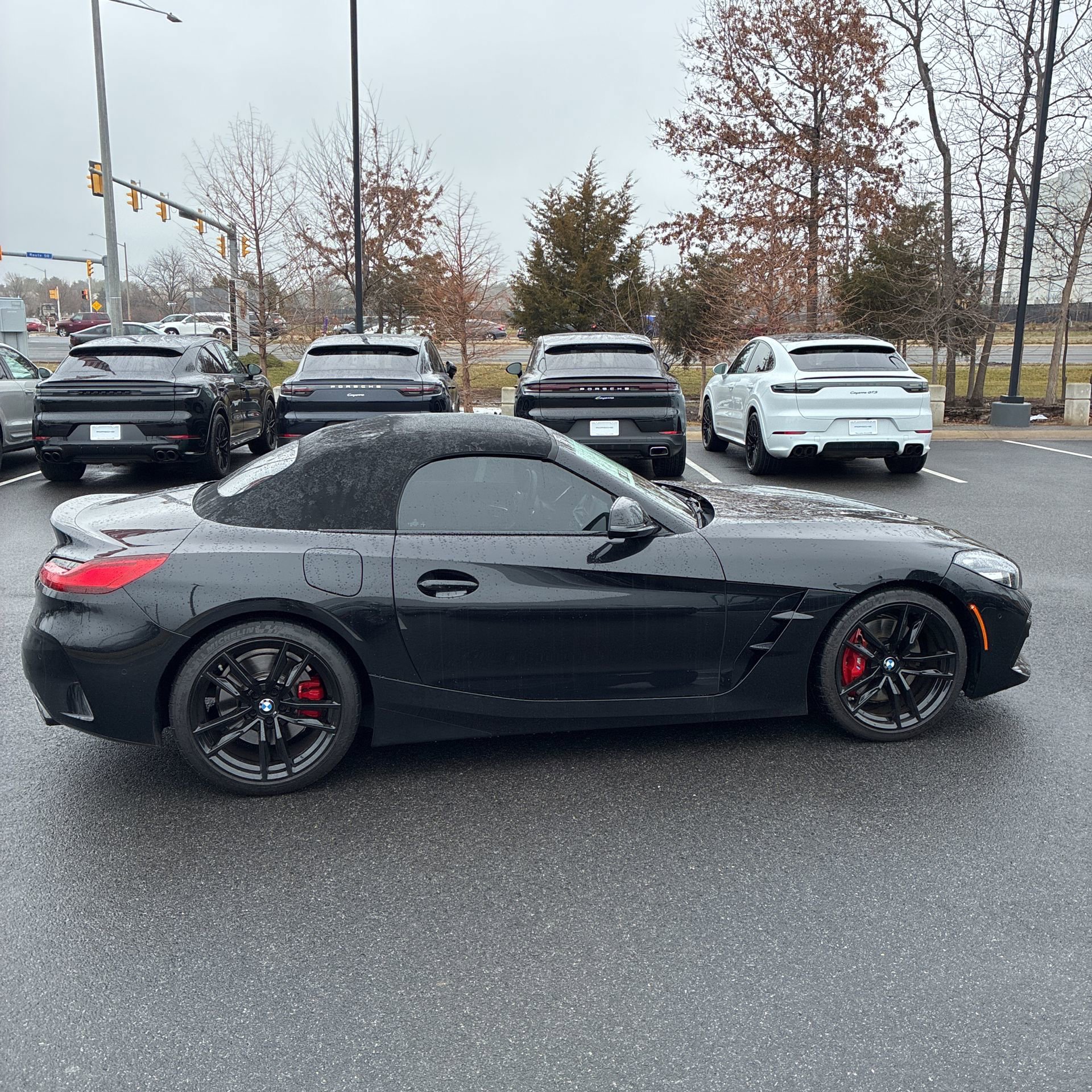 Used 2022 BMW Z4 M40i w/ Premium Package image 2