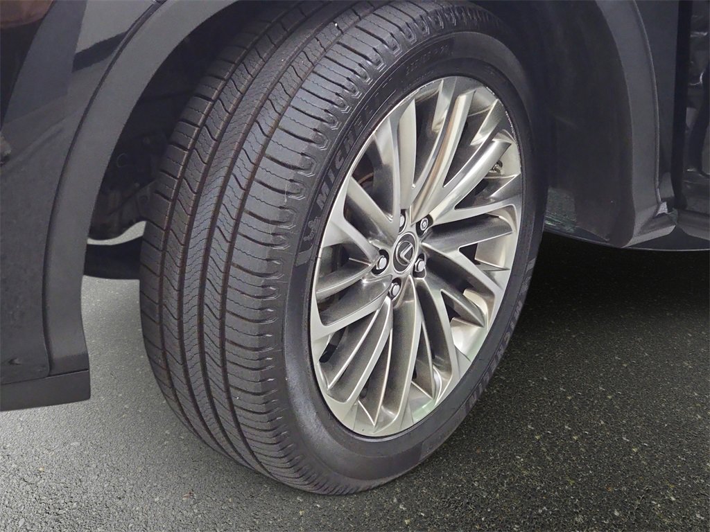 Used 2022 Lexus RX 450hL Luxury image 33