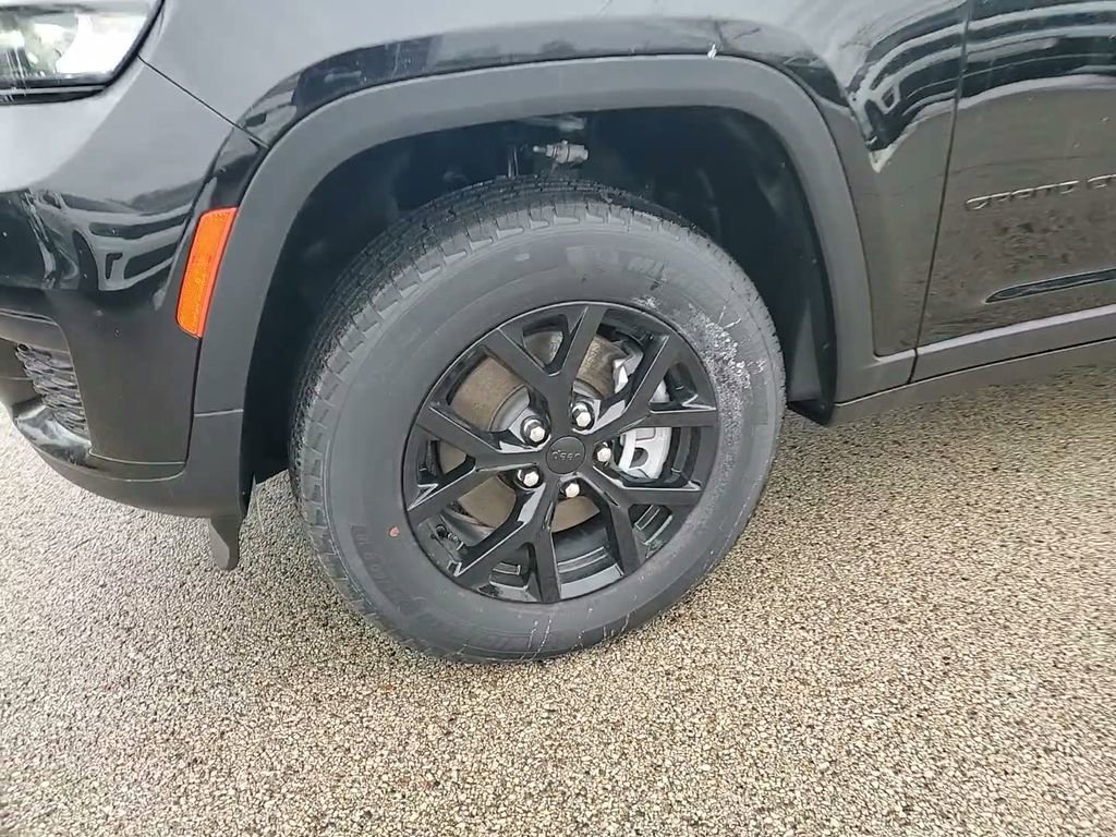 New 2025 Jeep Grand Cherokee L Altitude image 20