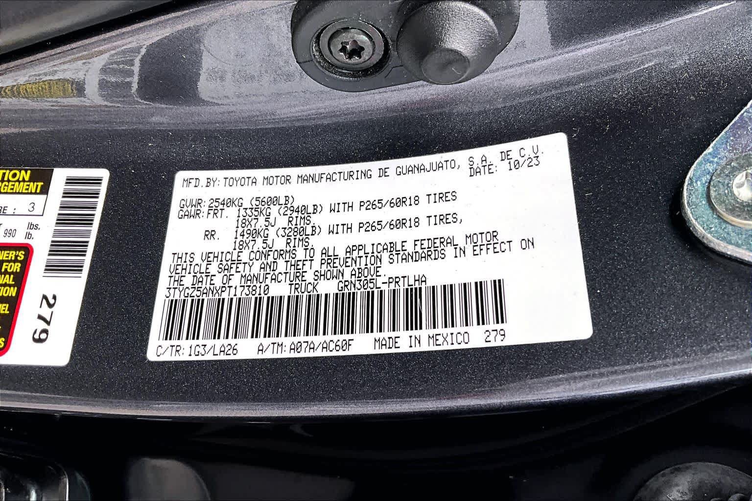 Used 2023 Toyota Tacoma Limited AWD/4WD image 34