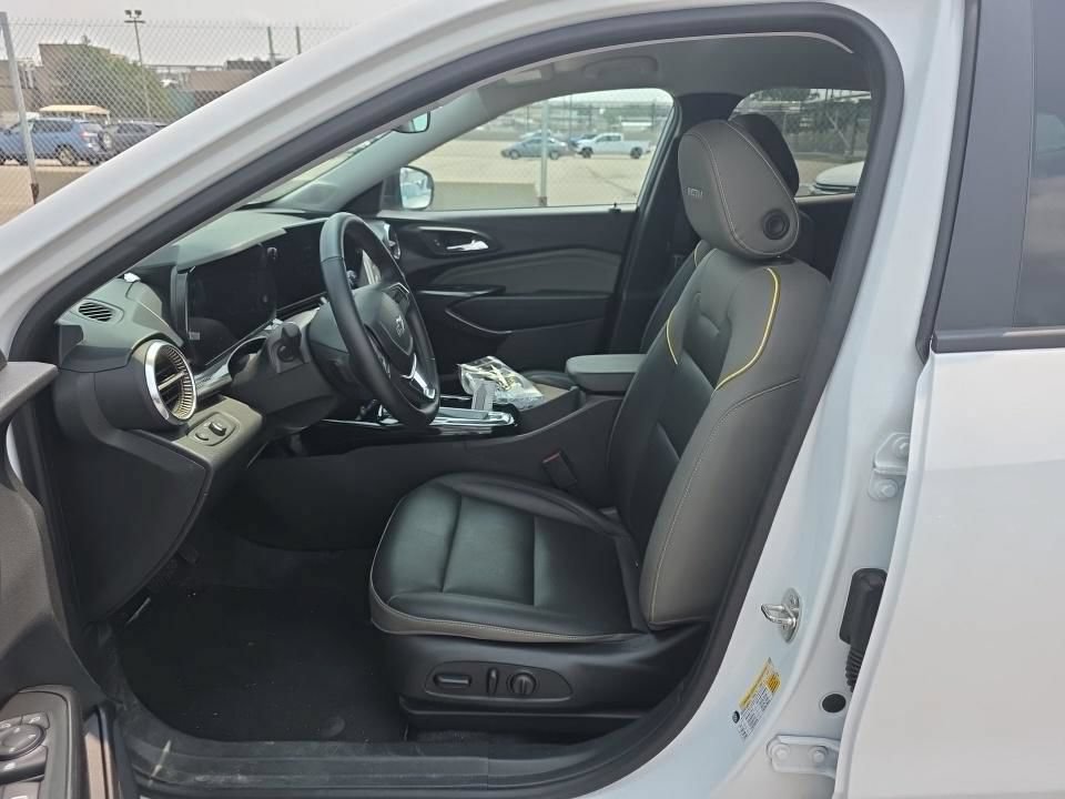 Used 2024 Chevrolet Trax ACTIV FWD image 10