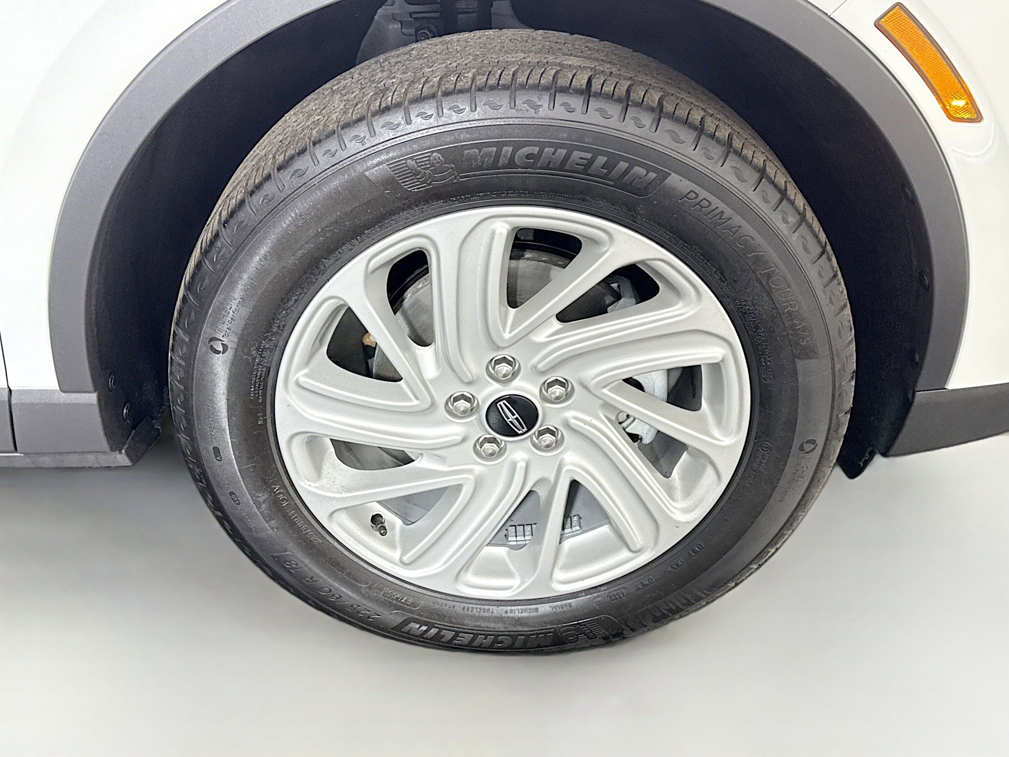 Used 2023 Lincoln Corsair FWD image 32