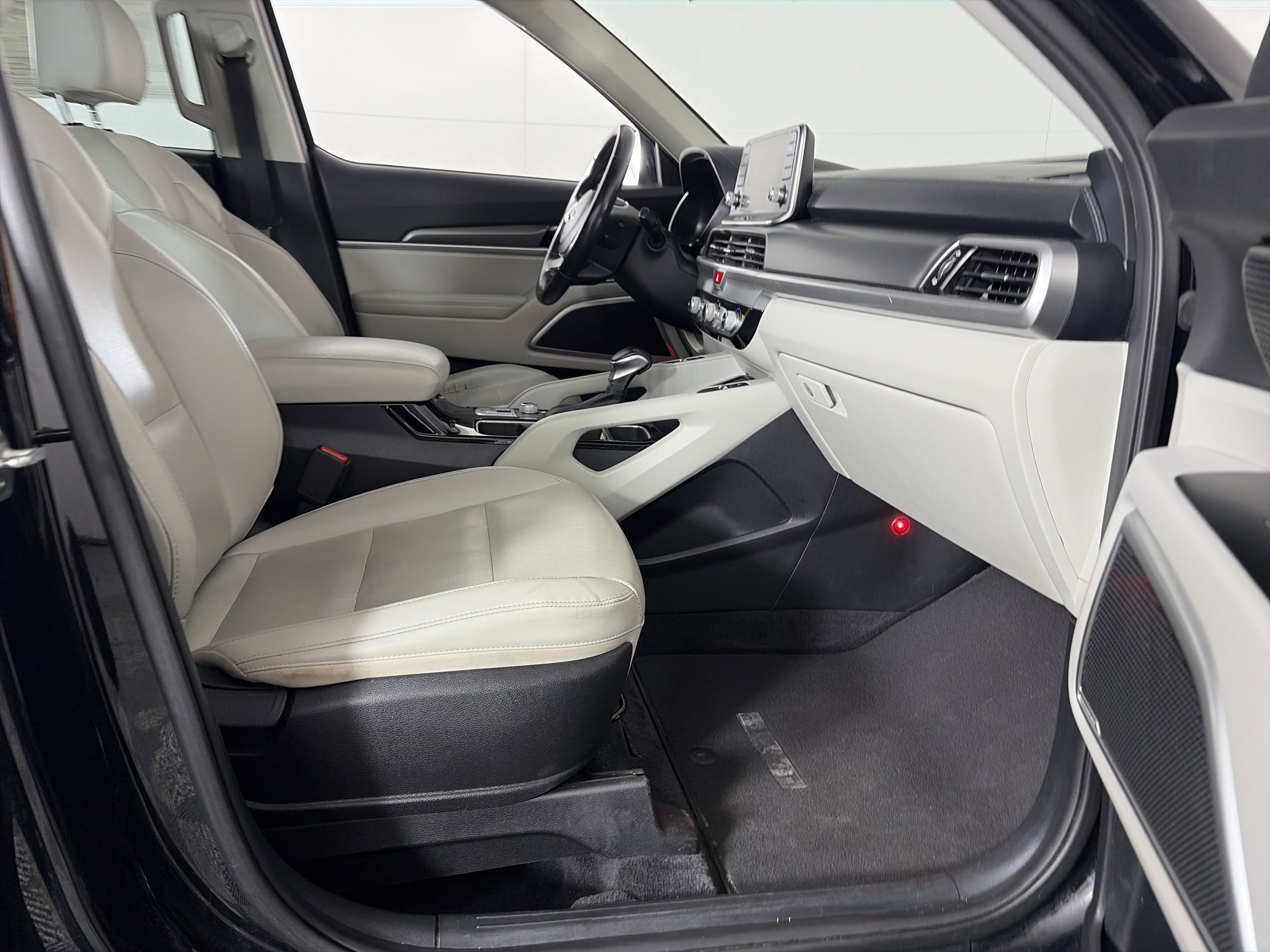 Used 2021 Kia Telluride S image 45