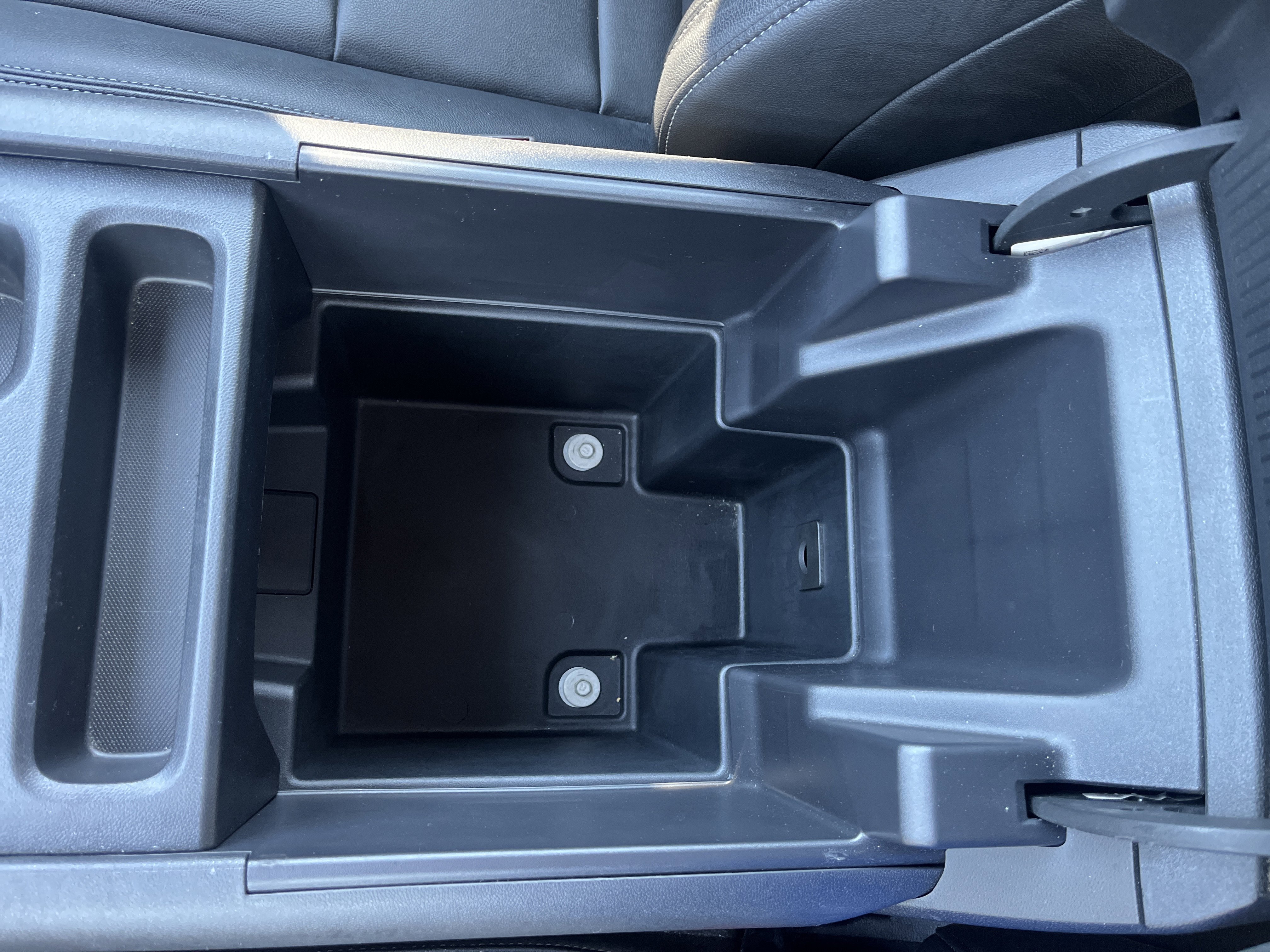 Used 2024 Chevrolet Silverado EV W/T image 32