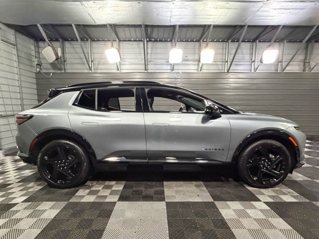 Used 2024 Chevrolet Equinox EV RS image 4