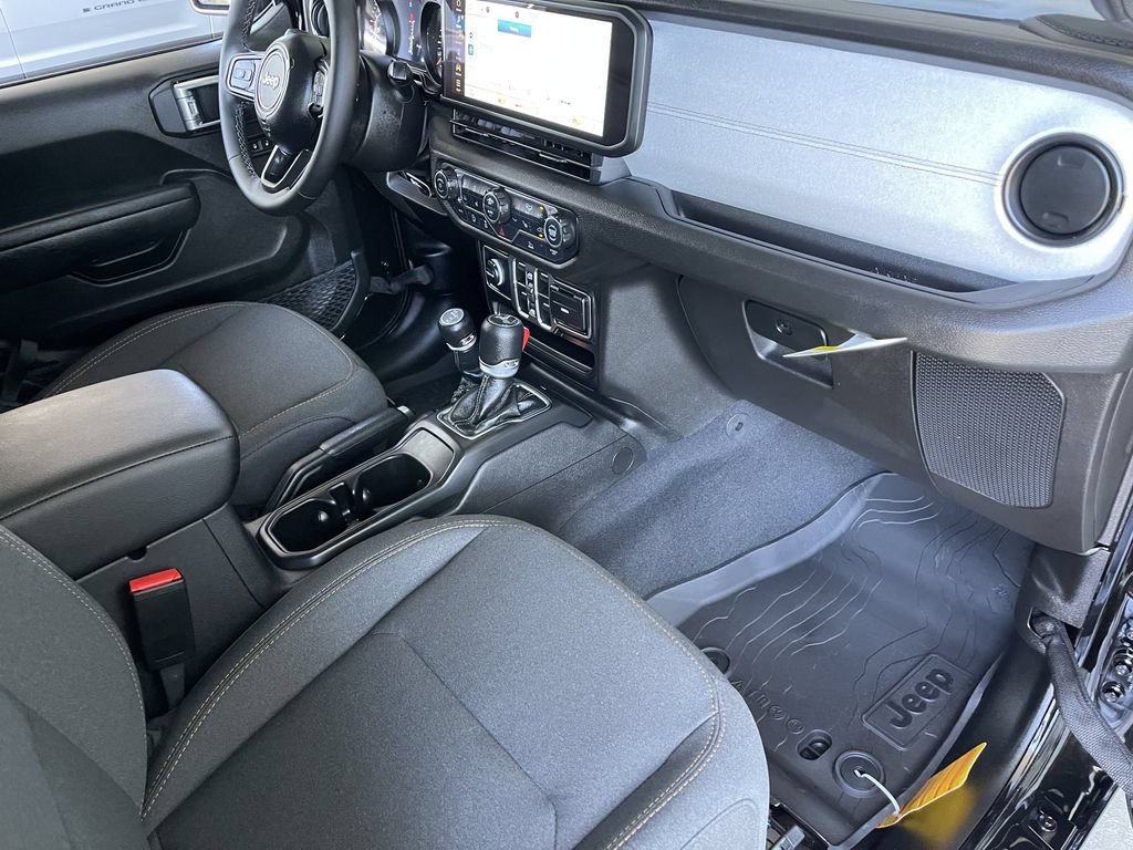 New 2026 Jeep Wrangler Unlimited Sport AWD/4WD image 24