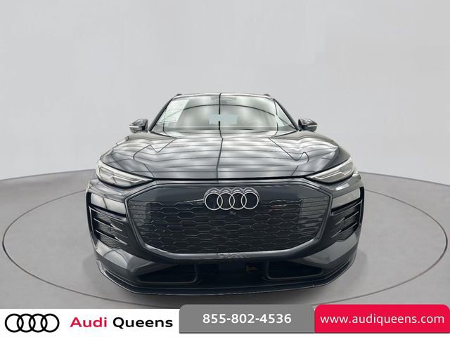 Used 2025 Audi Q6 e-tron Premium w/ Convenience Package image 4