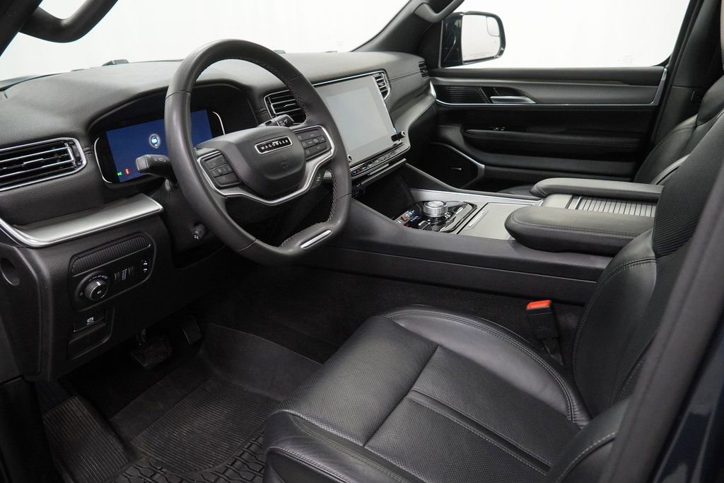 Certified 2024 Jeep Wagoneer Series II AWD/4WD image 19
