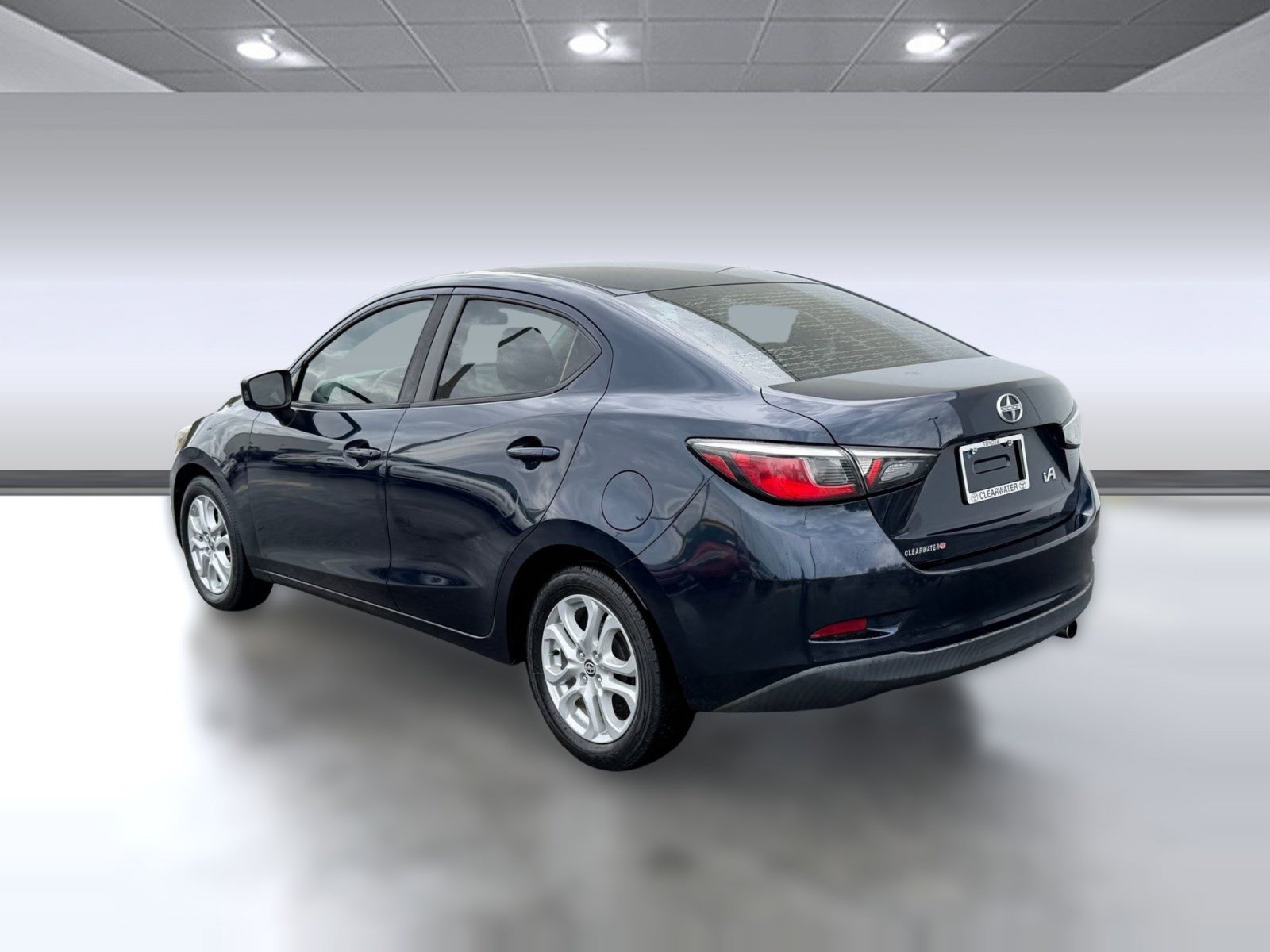 Used 2016 Scion iA image 3