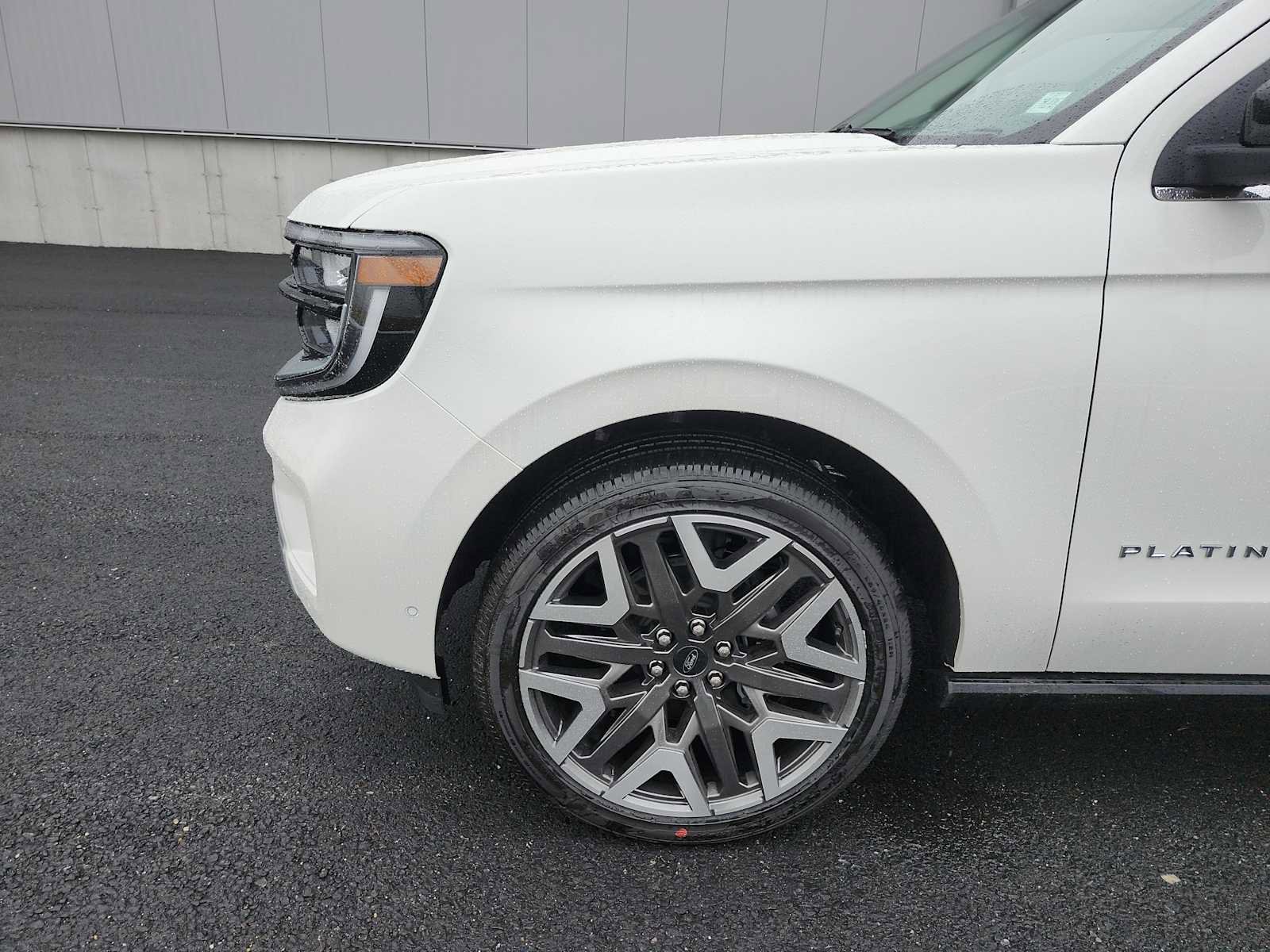 New 2025 Ford Expedition Max Platinum w/ Platinum Ultimate Package image 10