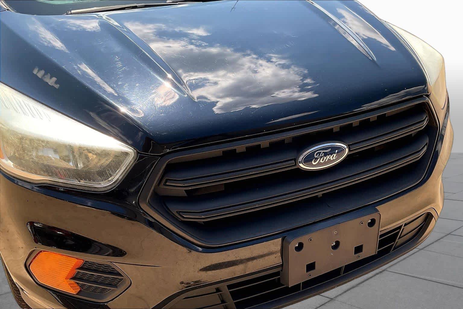 Used 2017 Ford Escape S FWD image 28