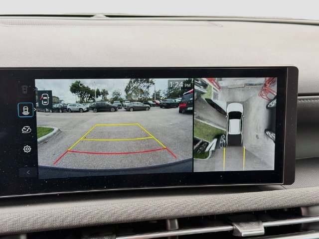 Certified 2026 Hyundai Santa Cruz Limited AWD/4WD image 15