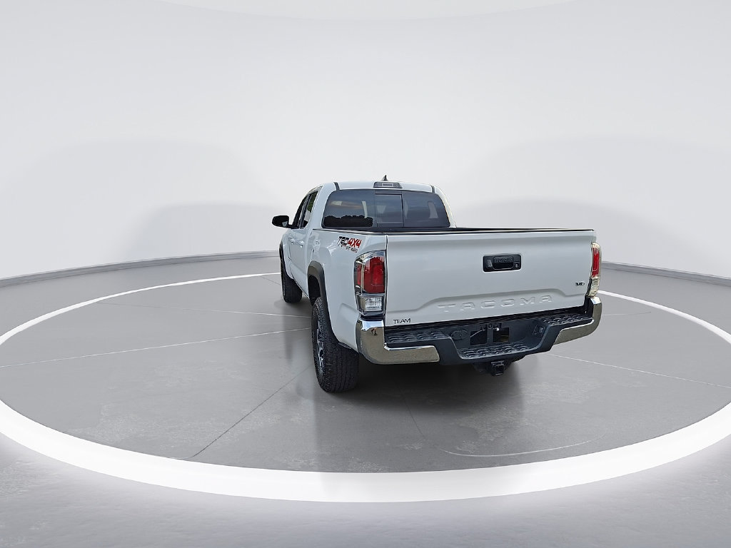 Certified 2022 Toyota Tacoma TRD Off-Road AWD/4WD image 9