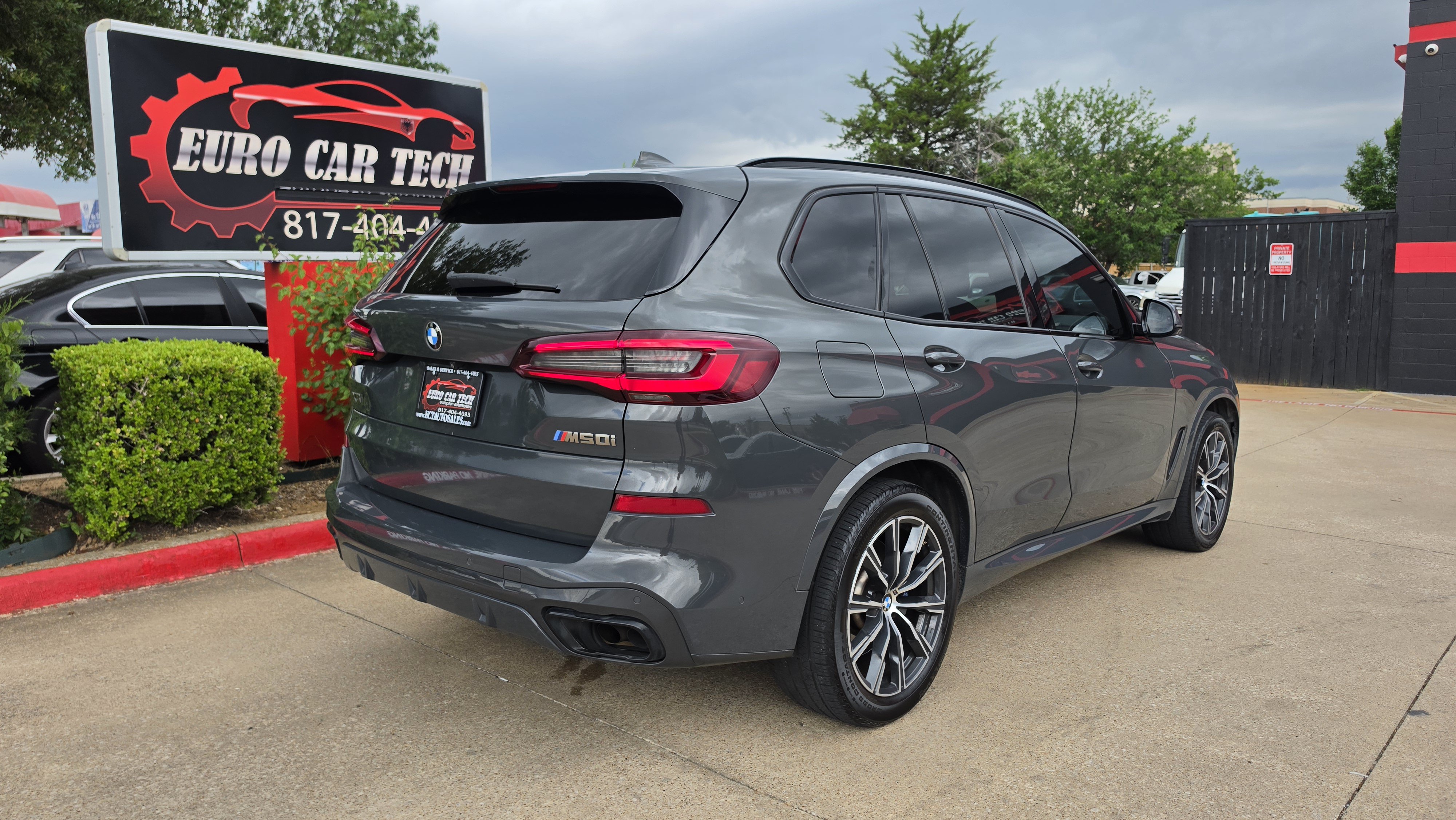 Used 2022 BMW X5 M50i AWD/4WD image 8