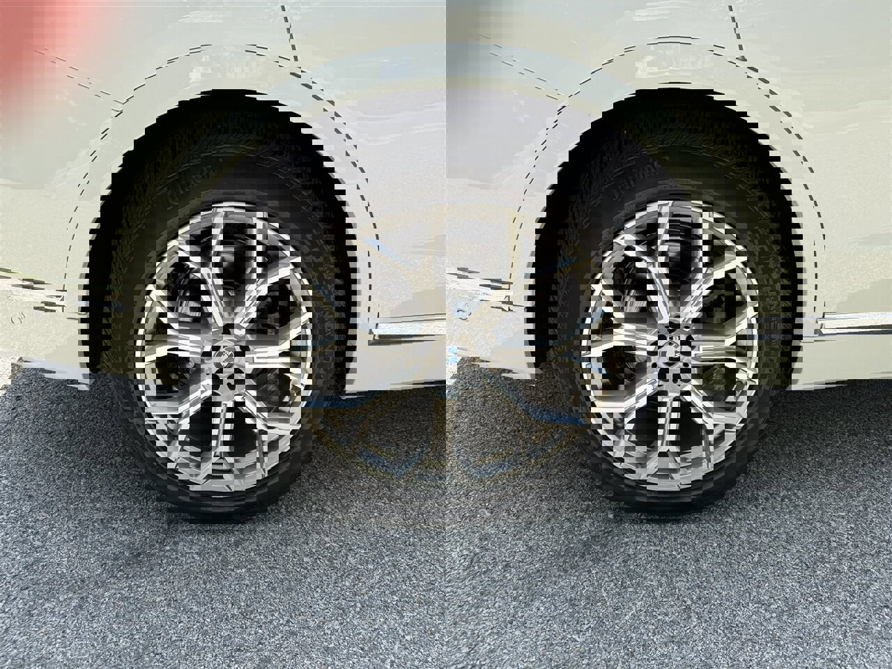 Used 2023 BMW X7 xDrive40i w/ Premium Package image 39