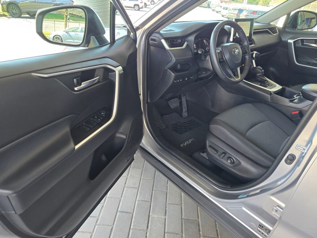 Used 2024 Toyota RAV4 XLE w/ Convenience Package AWD/4WD image 21