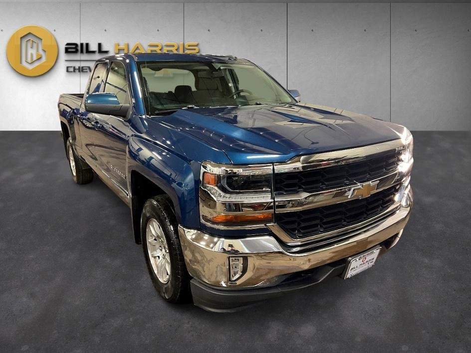 Used 2017 Chevrolet Silverado 1500 LT w/ All Star Edition image 8