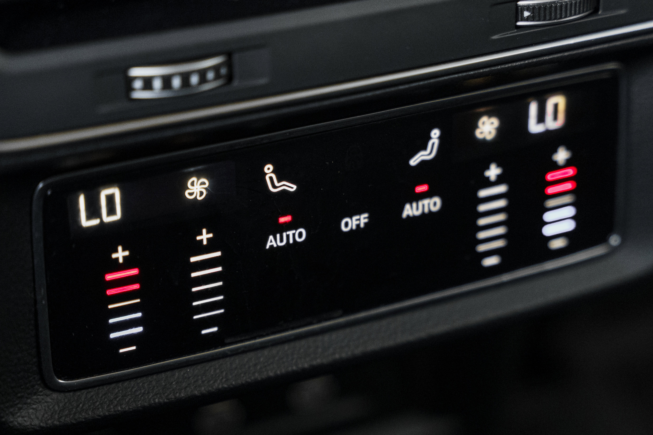 Certified 2022 Audi Q8 Premium Plus image 27