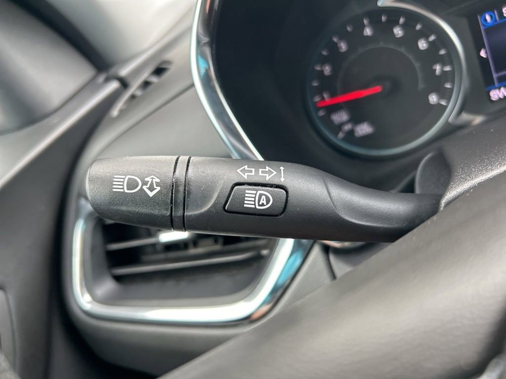 Used 2023 Chevrolet Equinox LT image 21