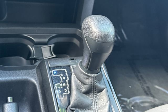 Used 2022 Toyota Tacoma SR w/ SR Convenience Package image 24